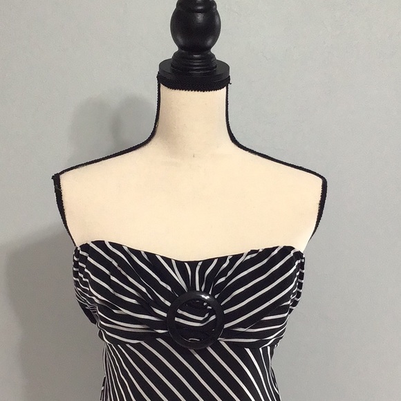 WHITE HOUSE BLACK MARKET STRIPED DRESS - Picture 2 of 4
